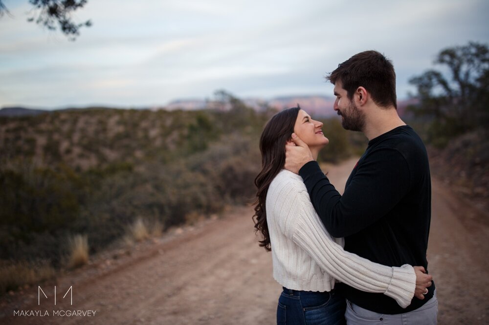 Sedona-engagement-session 17.jpg