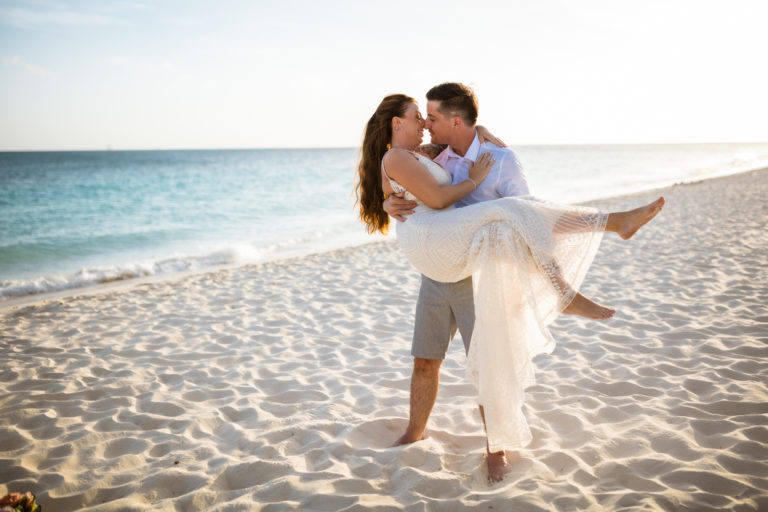 Aruba Wedding Guide - How to Elope in Aruba