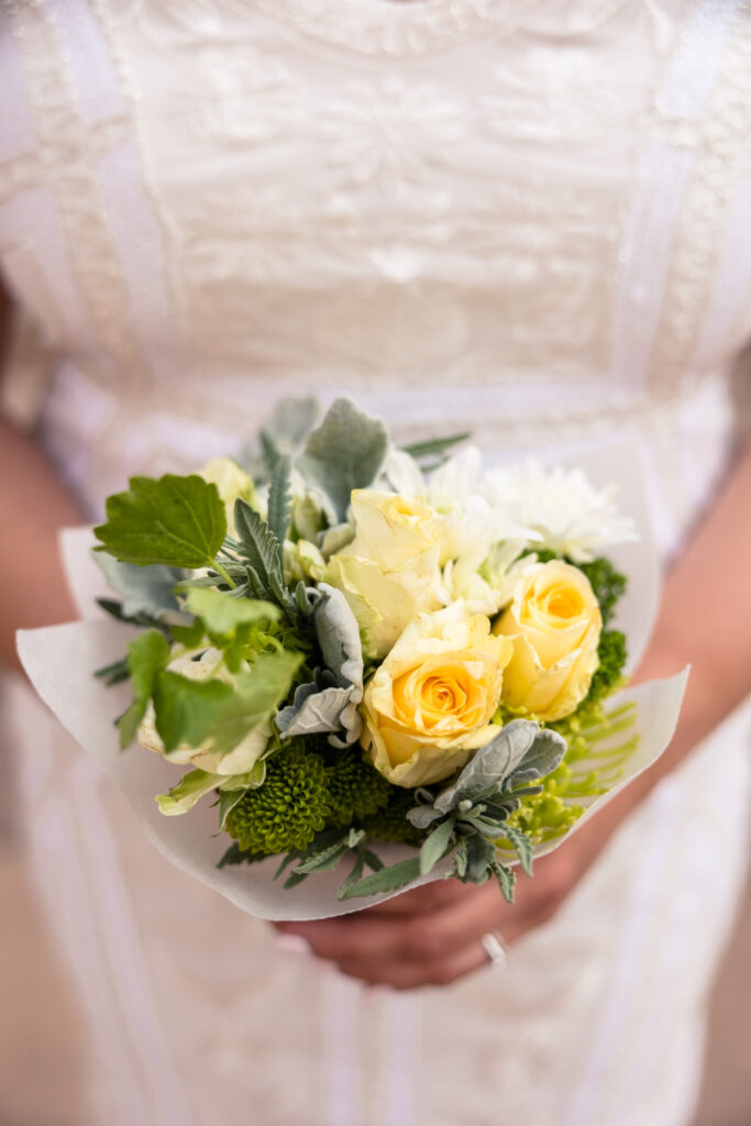 A closeup of a Phoenix Courthouse bride's flower bouquet.